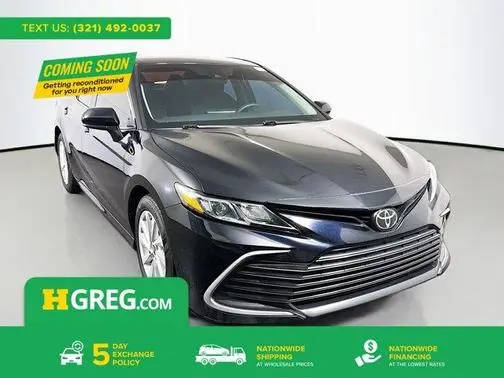 2021 Toyota Camry LE FWD photo