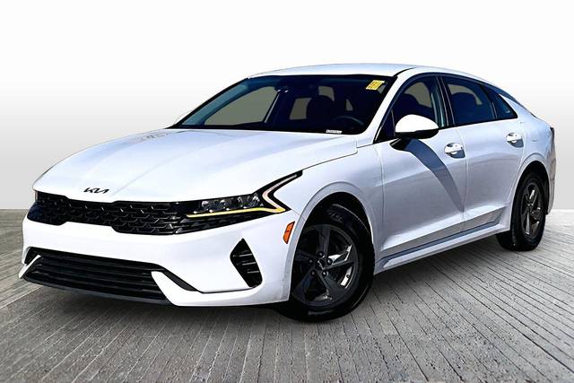 2023 Kia K5 LXS FWD photo