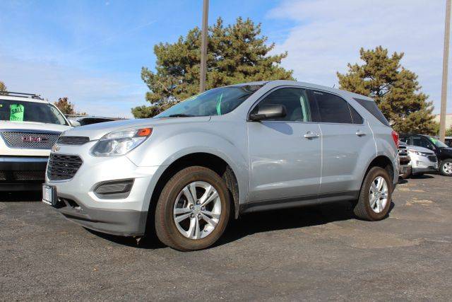 2017 Chevrolet Equinox LS FWD photo
