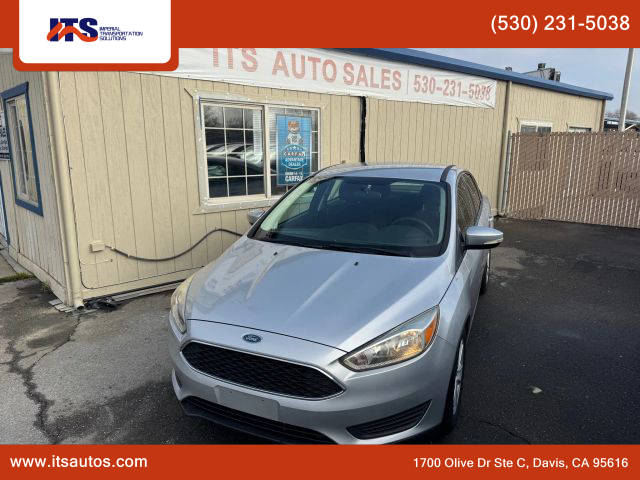 2017 Ford Focus SE FWD photo