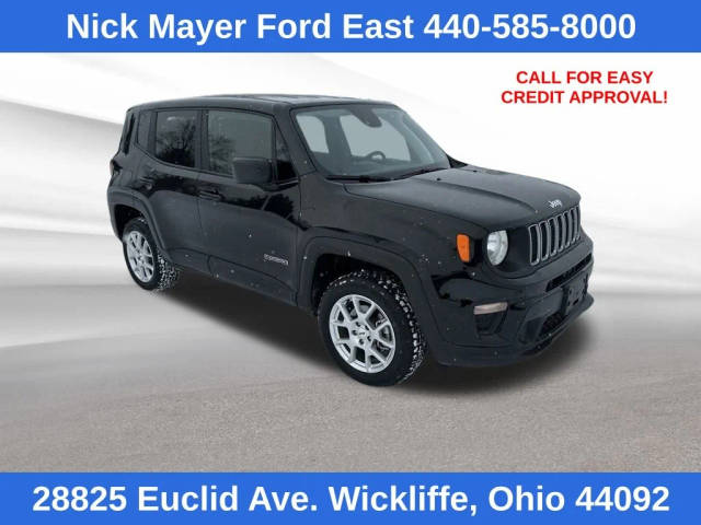 2023 Jeep Renegade Latitude 4WD photo