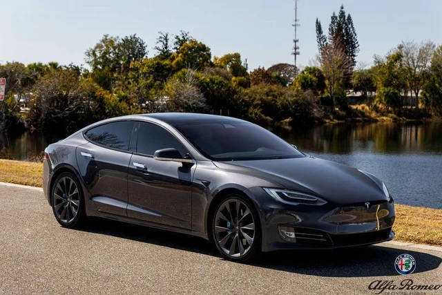 2020 Tesla Model S Performance AWD photo