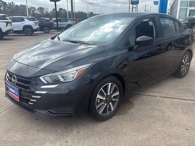 2023 Nissan Versa SV FWD photo
