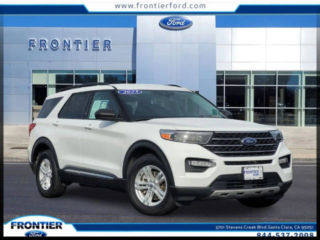 2023 Ford Explorer XLT 4WD photo