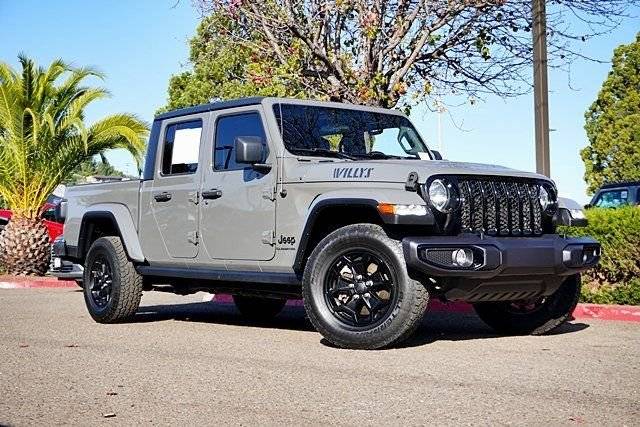 2021 Jeep Gladiator Willys 4WD photo