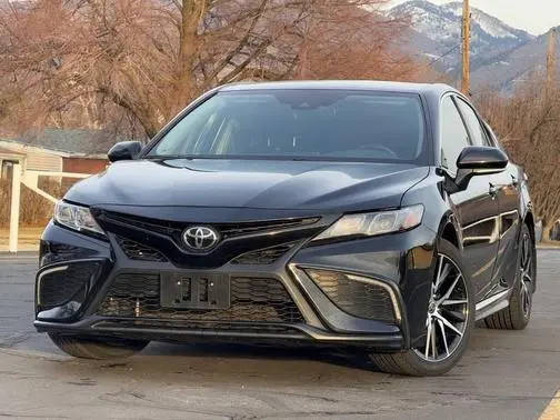 2023 Toyota Camry SE FWD photo