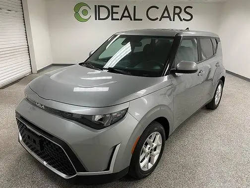 2023 Kia Soul LX FWD photo