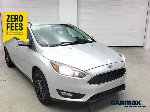 2016 Ford Focus SE FWD photo