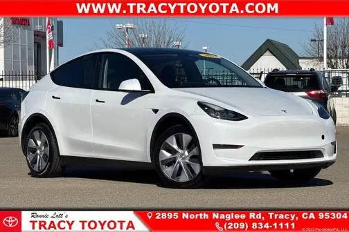 2023 Tesla Model Y Long Range AWD photo