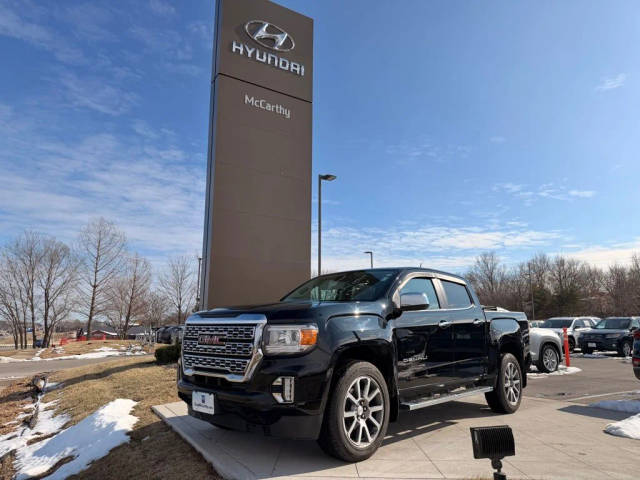 2022 GMC Canyon 4WD Denali 4WD photo