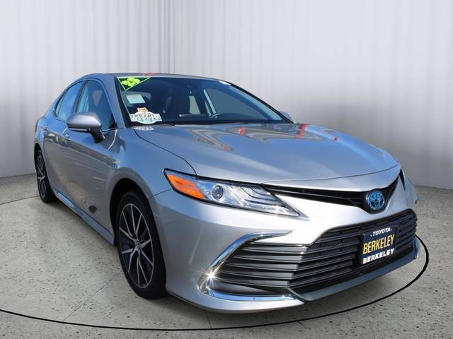 2023 Toyota Camry Hybrid XLE FWD photo