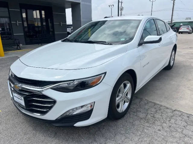 2023 Chevrolet Malibu LT FWD photo