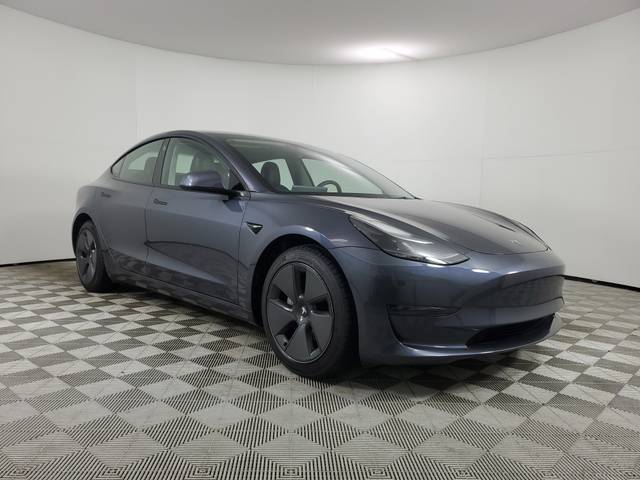 2023 Tesla Model 3  RWD photo