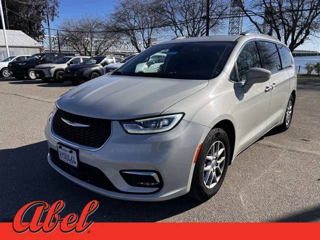 2021 Chrysler Pacifica Minivan Touring L FWD photo