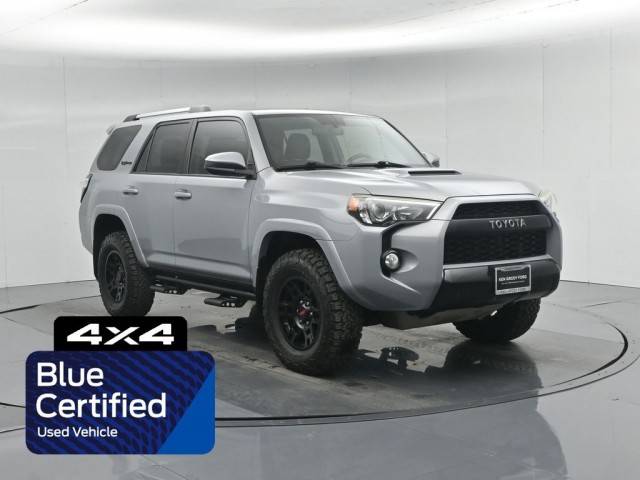 2017 Toyota 4Runner  4WD photo