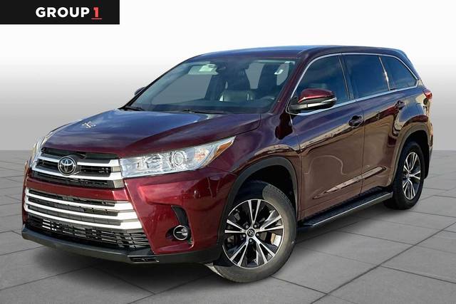 2018 Toyota Highlander LE FWD photo