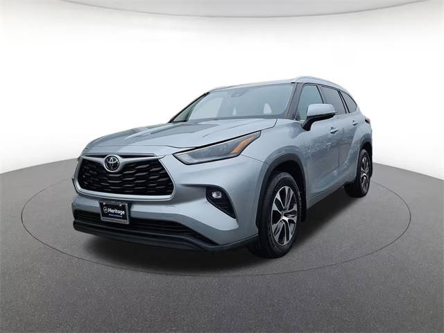 2021 Toyota Highlander XLE AWD photo