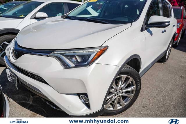 2018 Toyota RAV4 Limited FWD photo