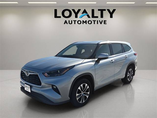 2022 Toyota Highlander XLE AWD photo