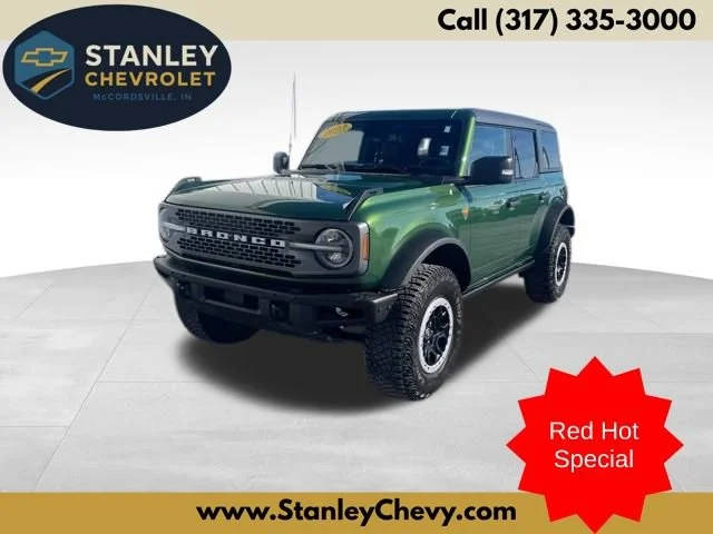 2023 Ford Bronco 4 Door Base 4WD photo