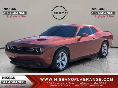 2021 Dodge Challenger SXT RWD photo