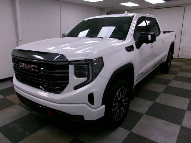 2023 GMC Sierra 1500 AT4 4WD photo