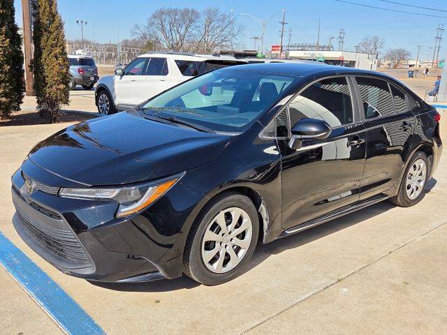 2023 Toyota Corolla LE FWD photo