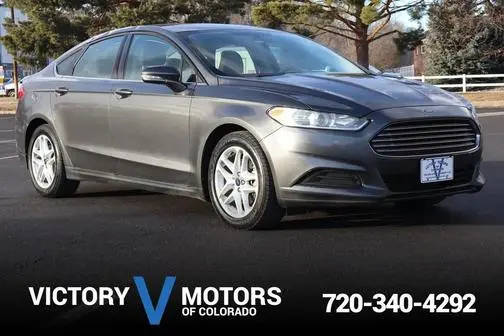 2016 Ford Fusion SE FWD photo