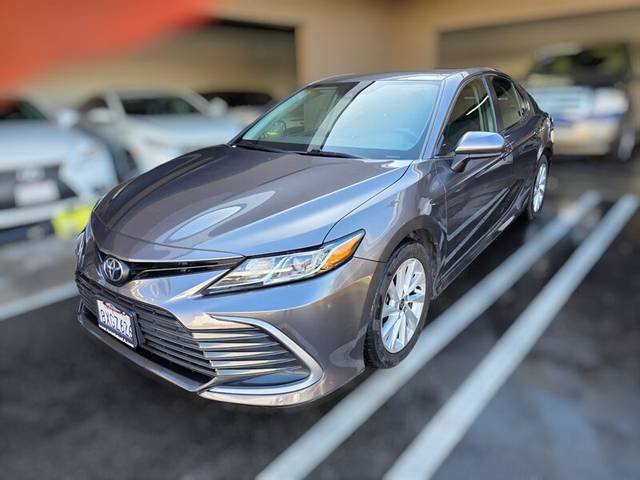 2021 Toyota Camry LE FWD photo