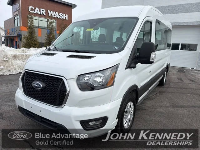 2023 Ford Transit Passenger Wagon XLT RWD photo