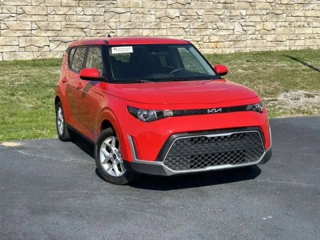 2023 Kia Soul LX FWD photo