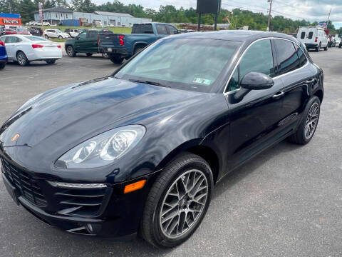 2015 Porsche Macan S AWD photo