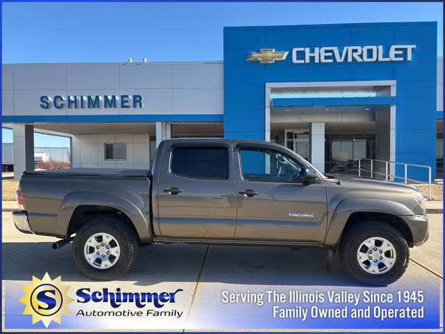 2015 Toyota Tacoma  4WD photo