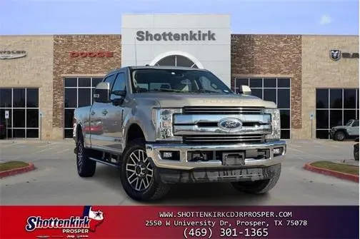 2017 Ford F-250 Super Duty Lariat 4WD photo