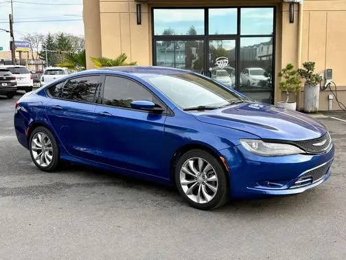 2015 Chrysler 200 S FWD photo
