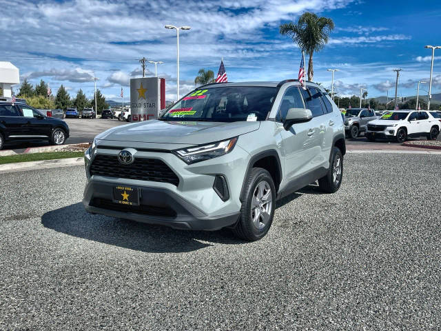 2022 Toyota RAV4 XLE FWD photo