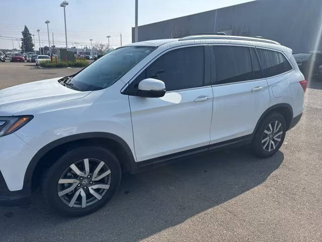 2021 Honda Pilot EX FWD photo