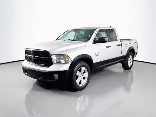 2018 Ram 1500 SLT 4WD photo