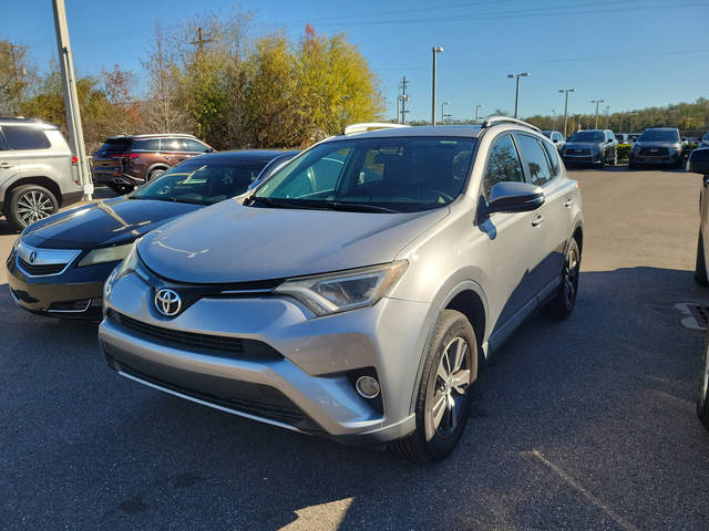 2016 Toyota RAV4 XLE FWD photo