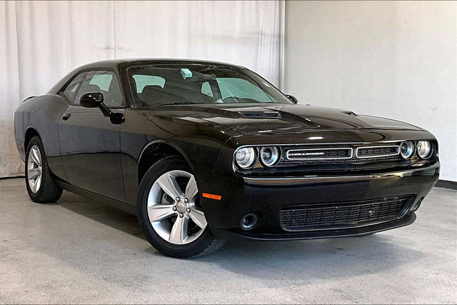 2023 Dodge Challenger SXT RWD photo