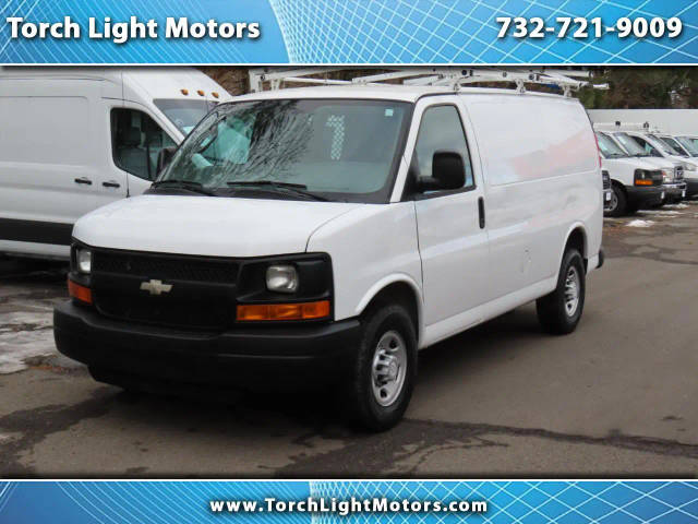 2016 Chevrolet Express Cargo  RWD photo