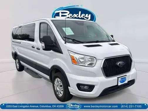 2022 Ford Transit Passenger Wagon XL RWD photo