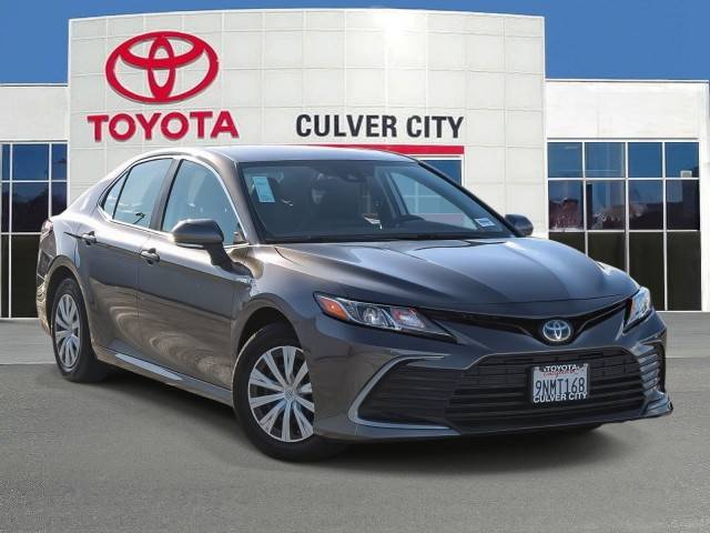 2021 Toyota Camry Hybrid LE FWD photo
