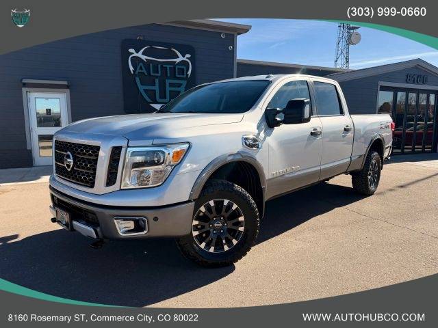 2017 Nissan Titan XD PRO-4X 4WD photo