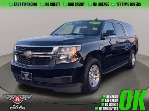 2019 Chevrolet Suburban LT RWD photo