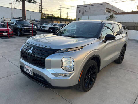 2022 Mitsubishi Outlander SE Launch Edition FWD photo