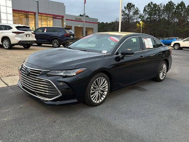2022 Toyota Avalon Hybrid Limited FWD photo