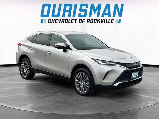 2022 Toyota Venza XLE AWD photo