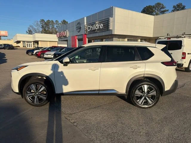 2023 Nissan Rogue SL FWD photo