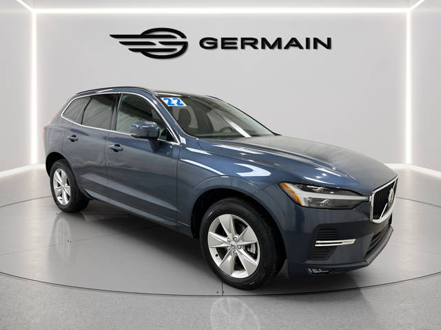 2022 Volvo XC60 Momentum AWD photo